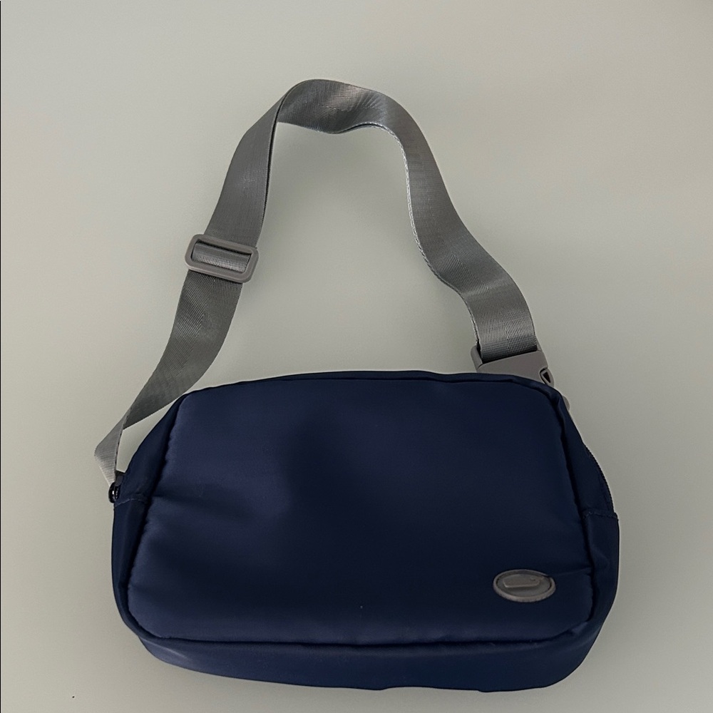 Vintage Vines Navy Blue Belt Bag (New)
